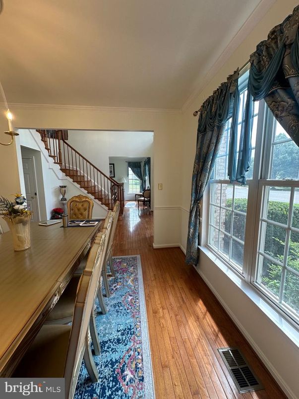 Dining room, Interior, Wood Texture Flooring