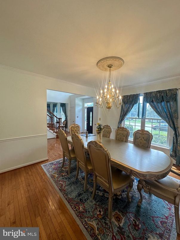 Chandelier, Dining room, Interior, Wood Texture Flooring