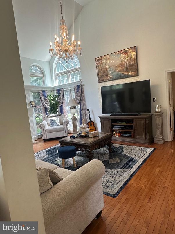 Chandelier, Interior, Living room, Wood Texture Flooring