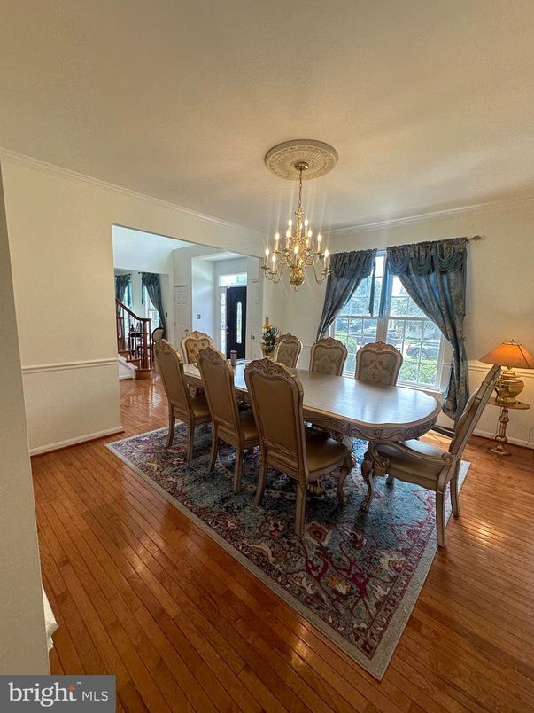 Chandelier, Dining room, Interior, Wood Texture Flooring