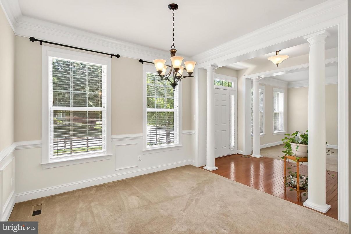 Chandelier, Empty room, Interior, Pendant Lights, Wood Texture Flooring