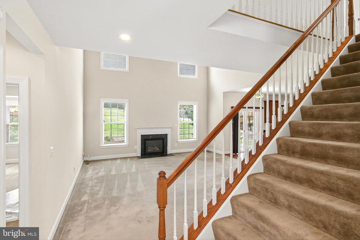 Fireplace, Interior, Recessed Lighting