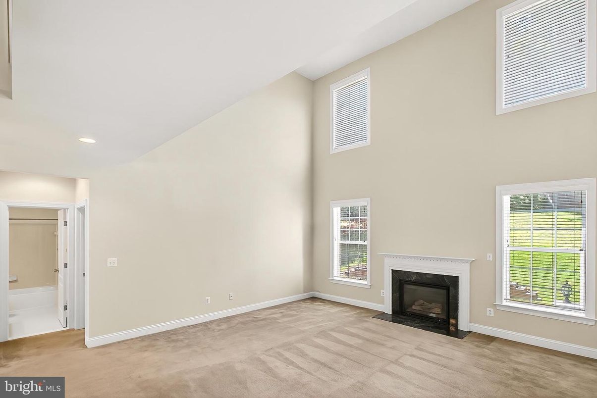 Empty room, Fireplace, Interior, Recessed Lighting