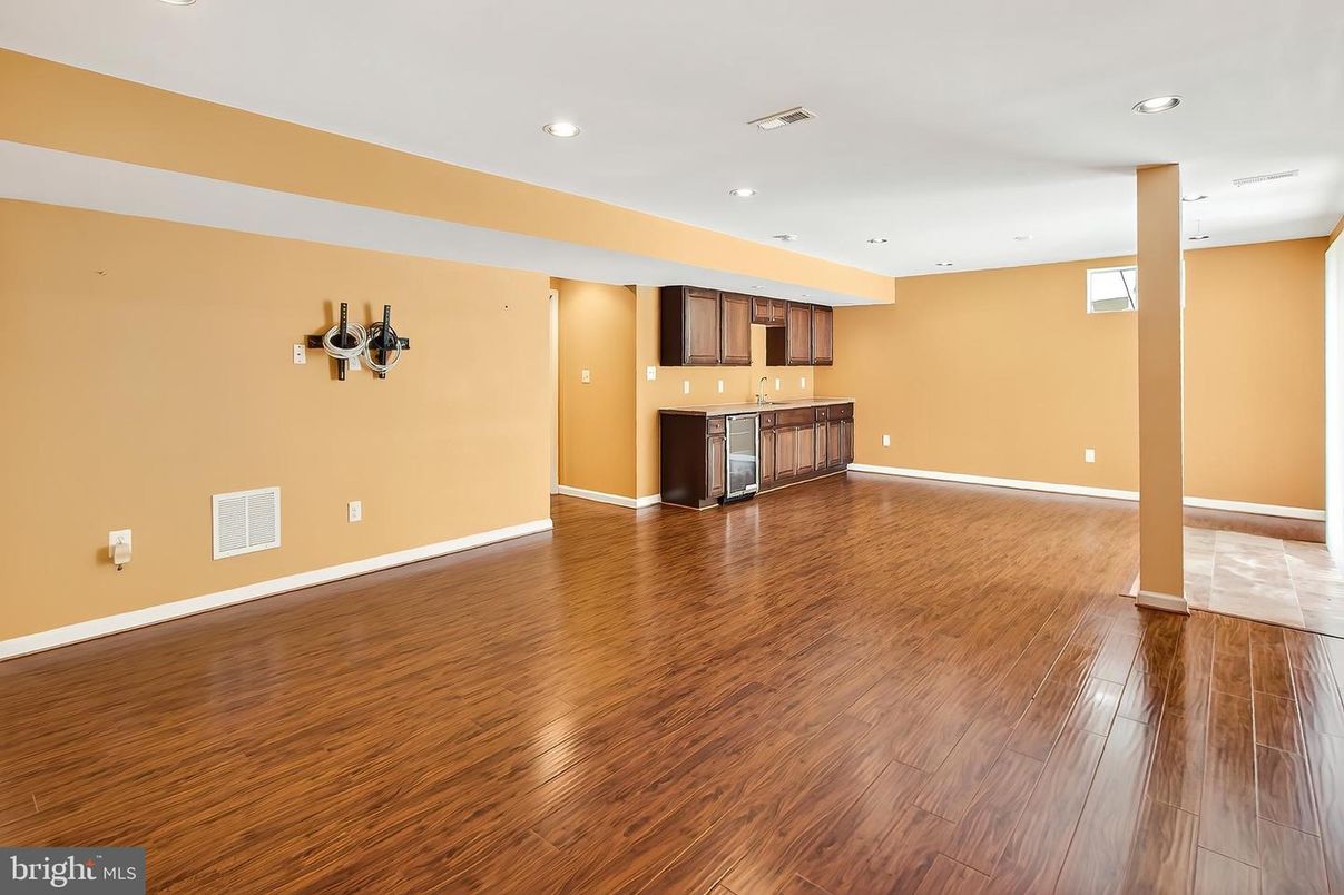 Empty room, Interior, Kitchen, Recessed Lighting, Wood Texture Flooring