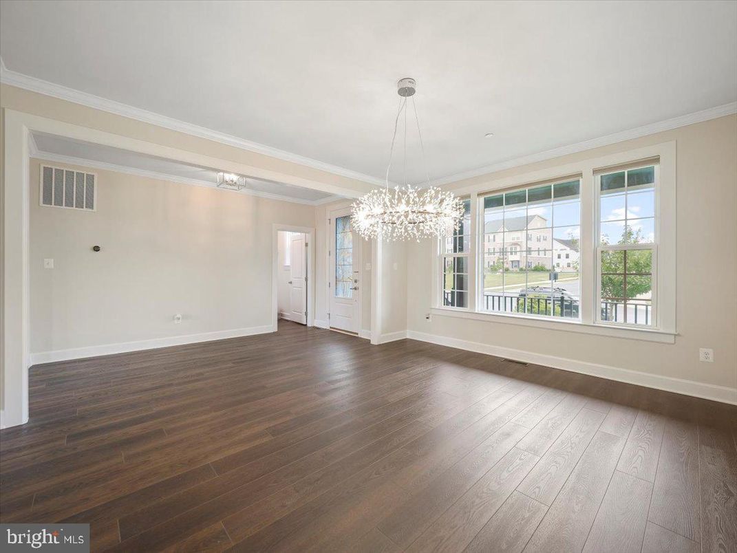 Chandelier, Empty room, Interior, Wood Texture Flooring