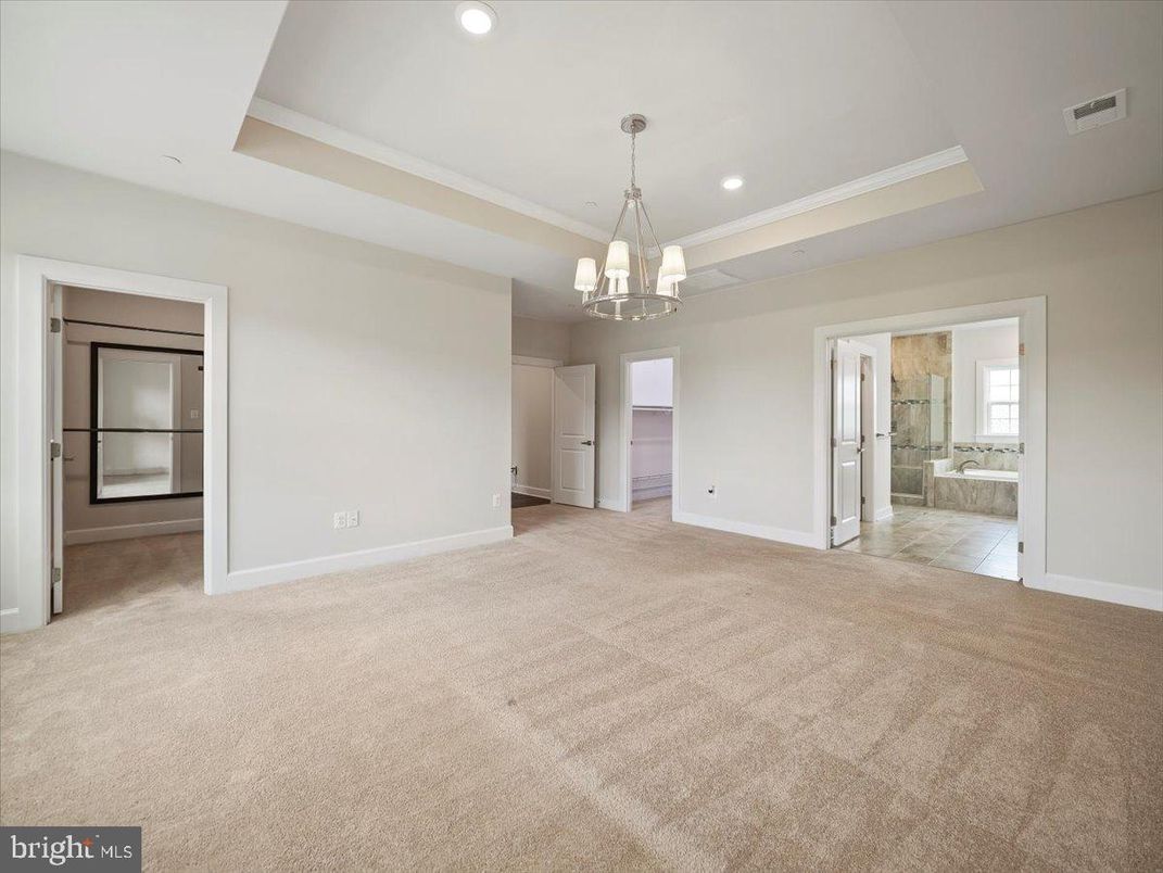 Bathroom, Chandelier, Empty room, Interior, Recessed Lighting