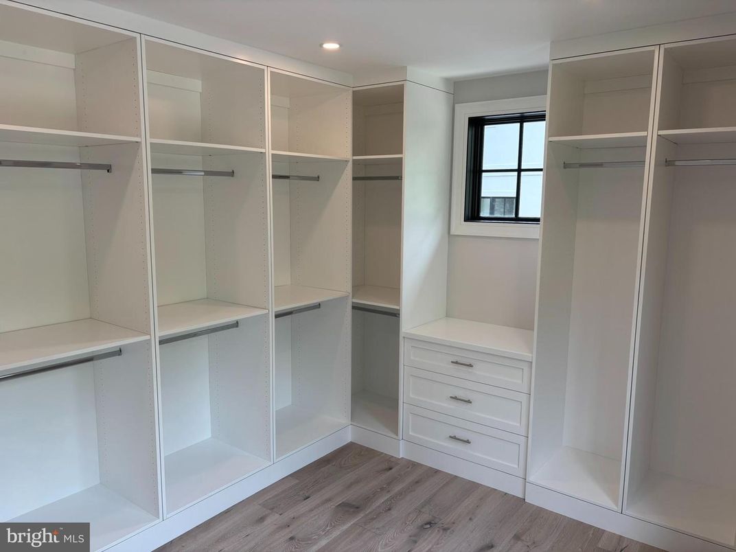 Interior, Recessed Lighting, Walk-in Closets, Wood Texture Flooring