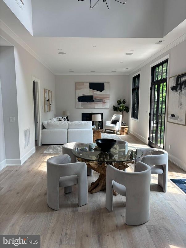 Dining room, Interior, Living room, Recessed Lighting, Wood Texture Flooring