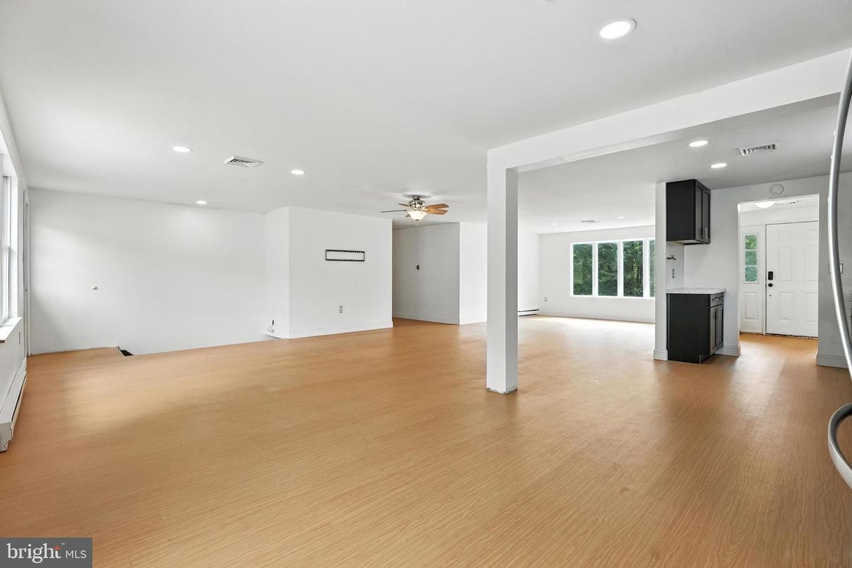 Empty room, Interior, Kitchen, Recessed Lighting, Wood Texture Flooring