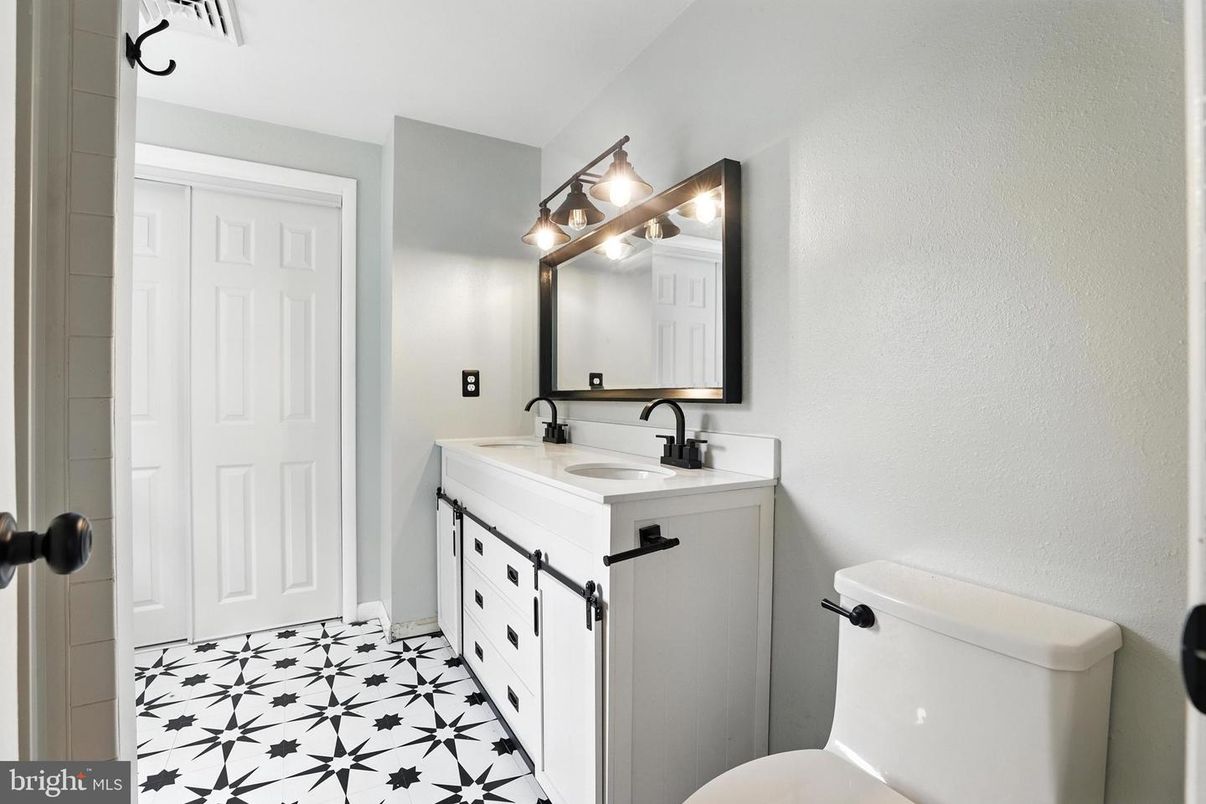 Bathroom, Interior