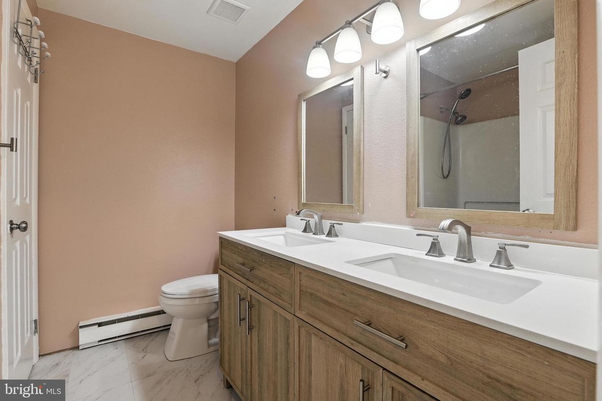 Bathroom, Dual Sink Vanities, Interior, Marble