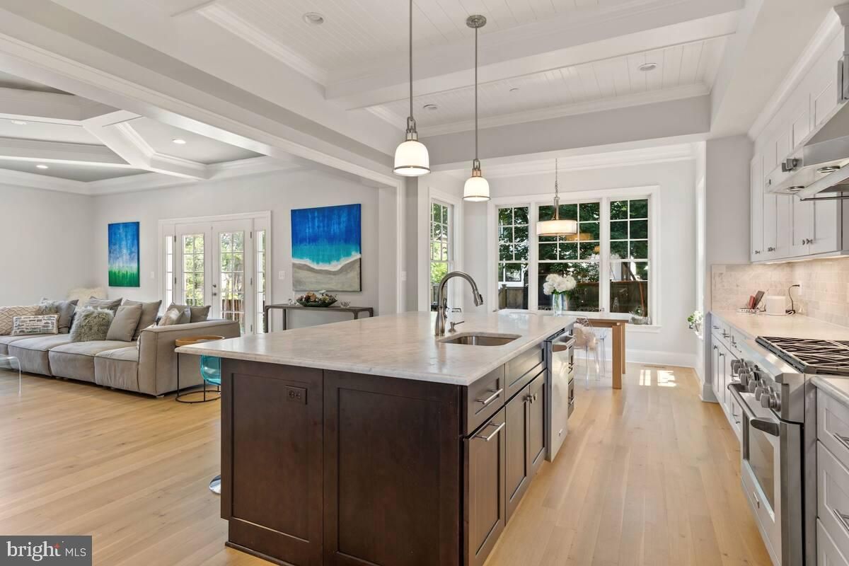 Interior, Kitchen, Living room, Pendant Lights, Recessed Lighting, Stainless Steel Appliances, Wood Texture Flooring