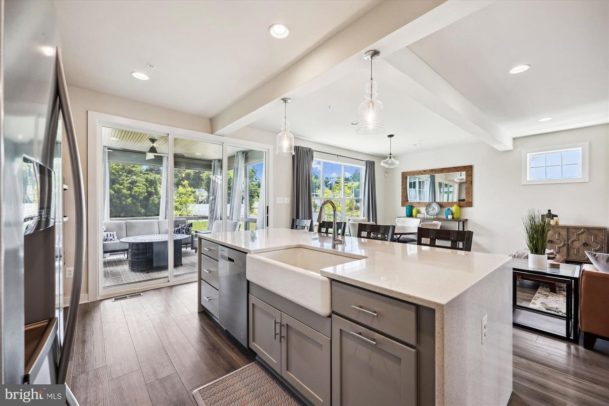 Dining room, Interior, Kitchen, Pendant Lights, Recessed Lighting, Wood Texture Flooring