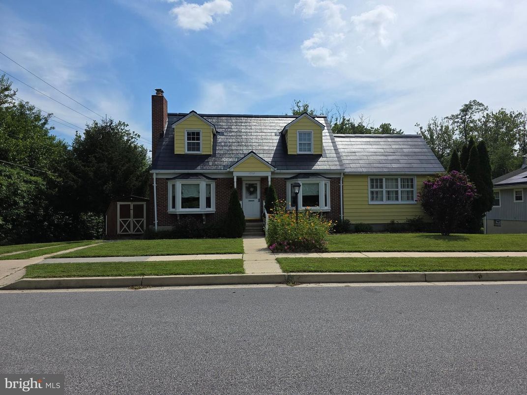 Exterior, Facade, Cape Cod
