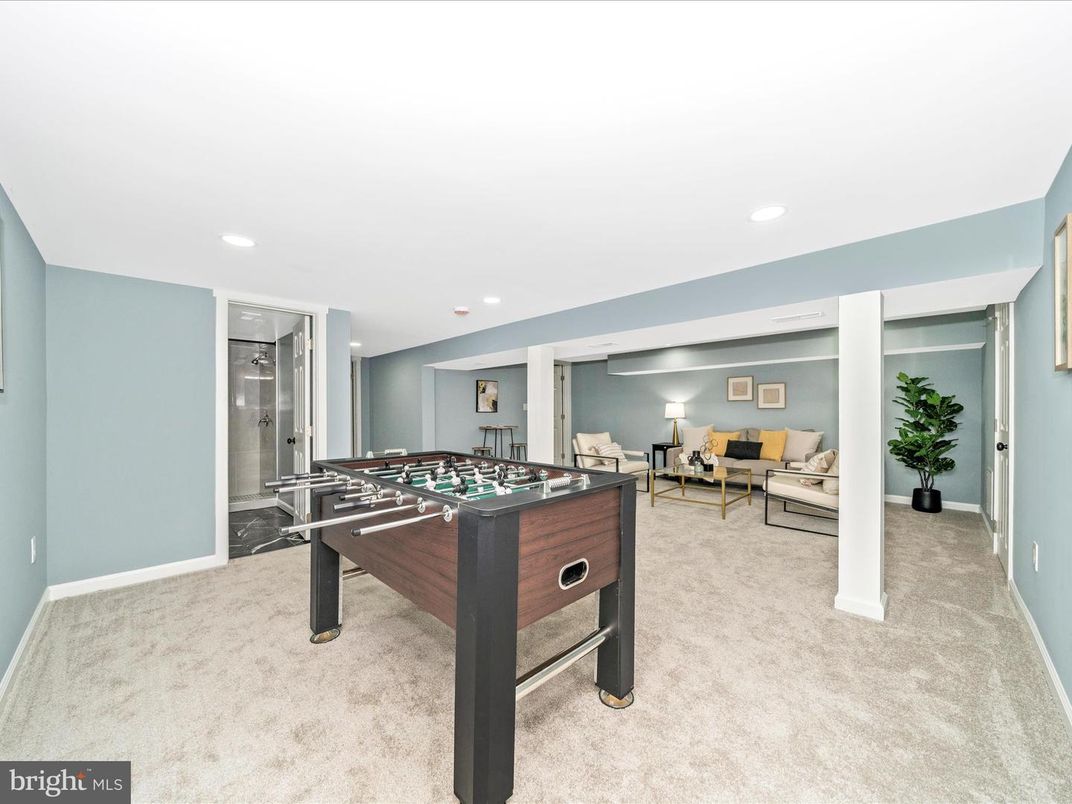 Game Room, Interior, Living room, Recessed Lighting