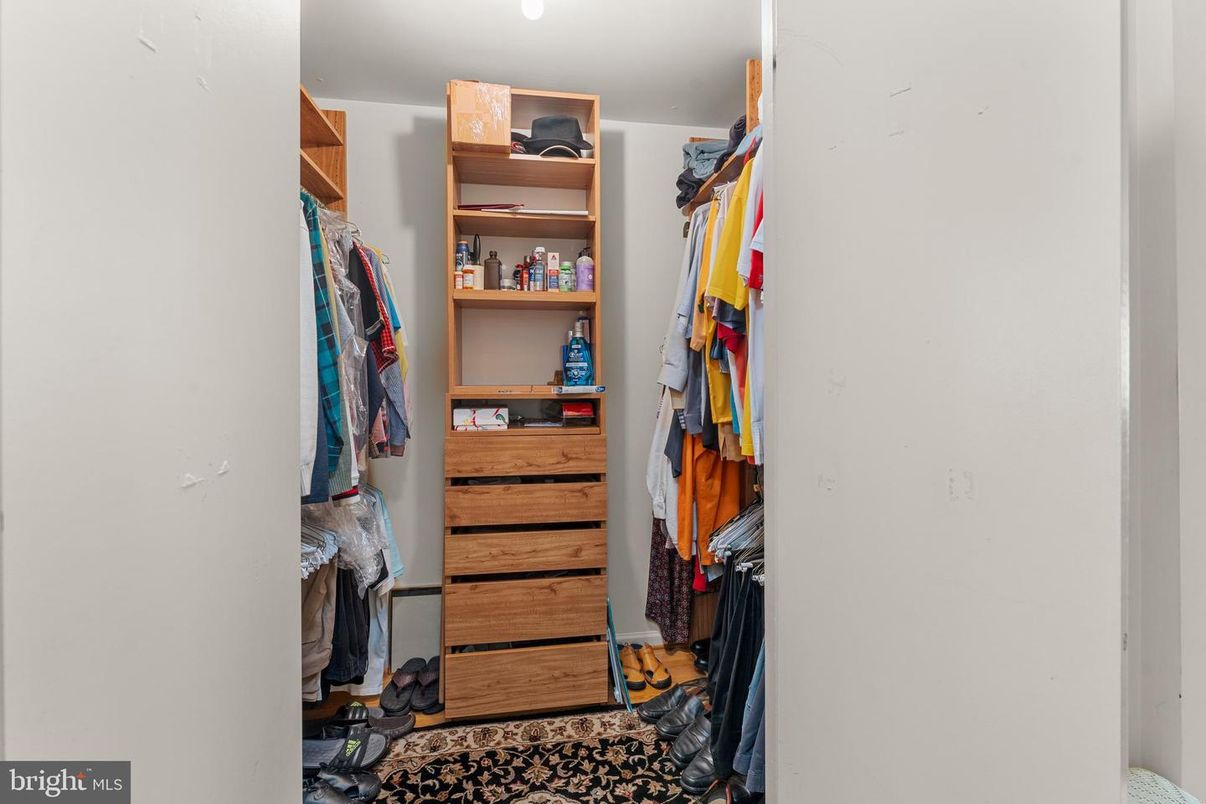 Interior, Walk-in Closets
