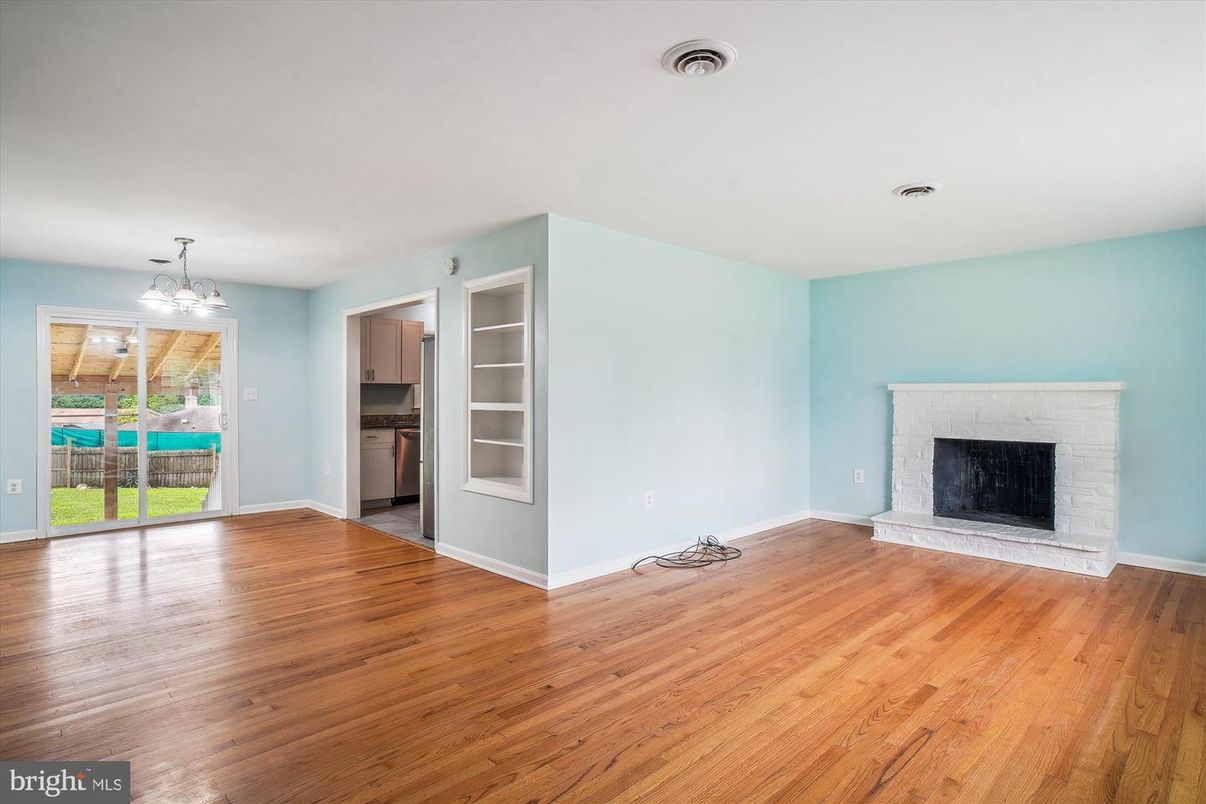 Empty room, Fireplace, Interior, Wood Texture Flooring