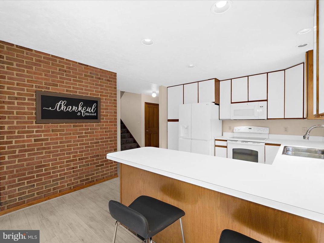 Interior, Kitchen, Recessed Lighting, Stone Walls, Wood Texture Flooring