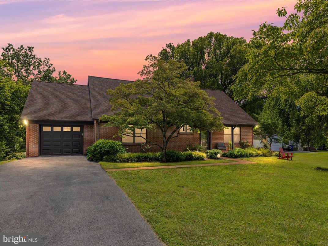 Attached, Exterior, Facade, Brick Facade, Brick Traditional