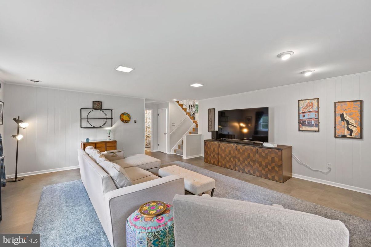Interior, Living room, Recessed Lighting