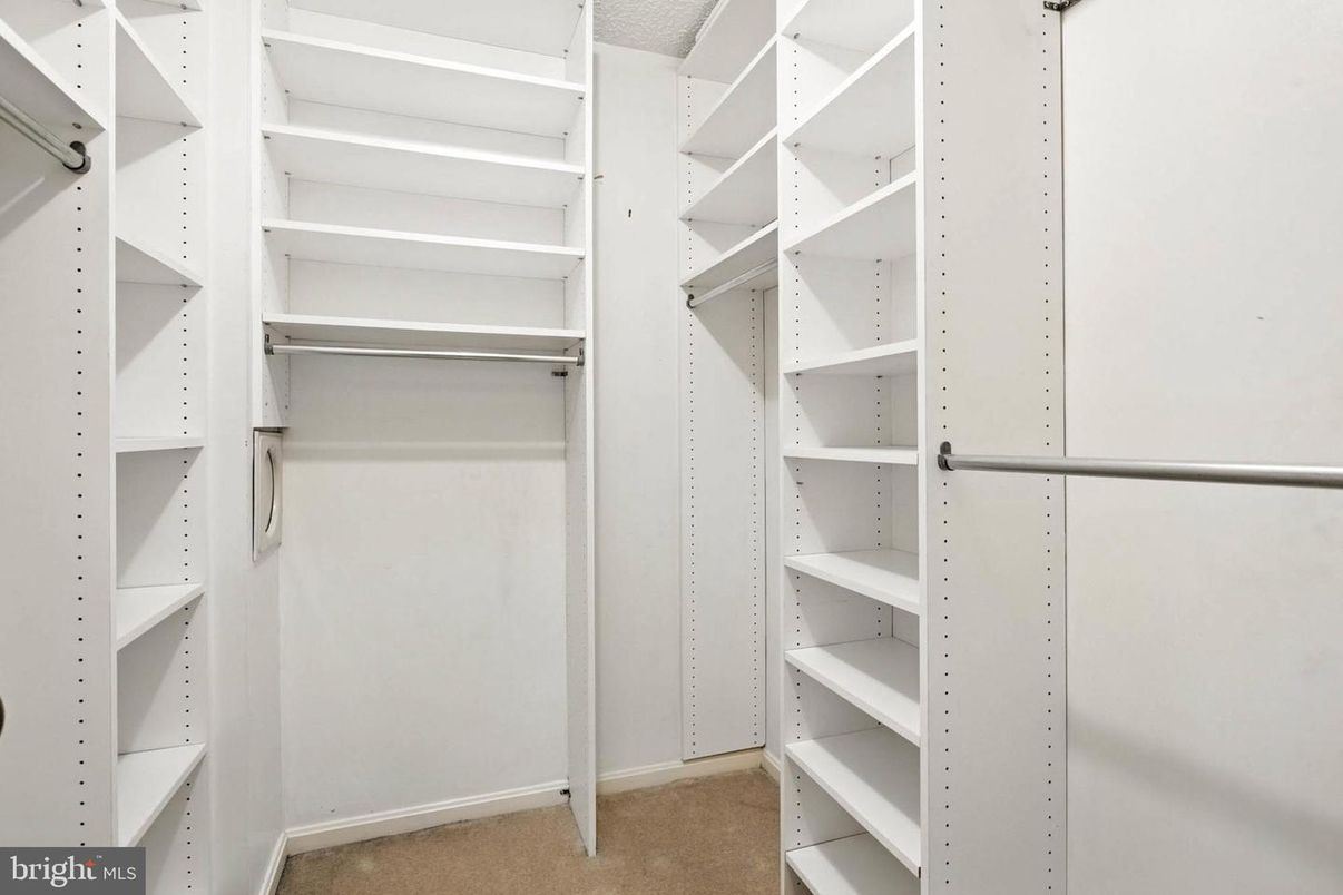 Interior, Walk-in Closets