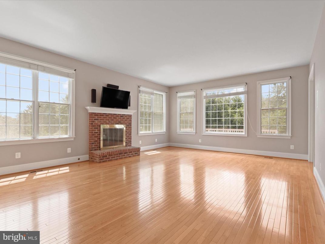 Empty room, Fireplace, Interior, Wood Texture Flooring