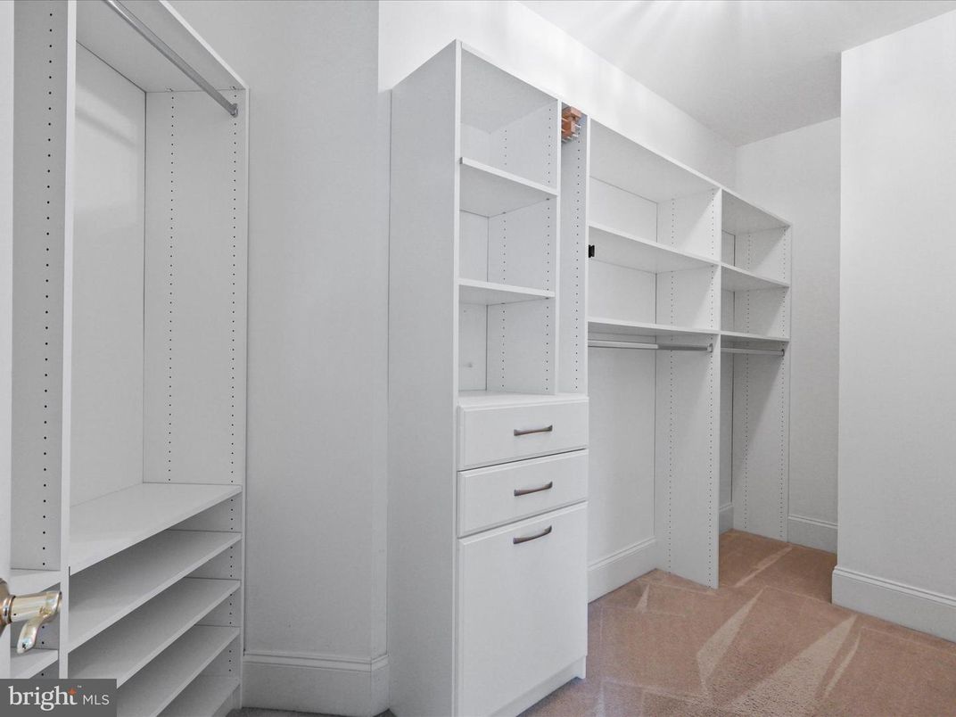 Interior, Walk-in Closets