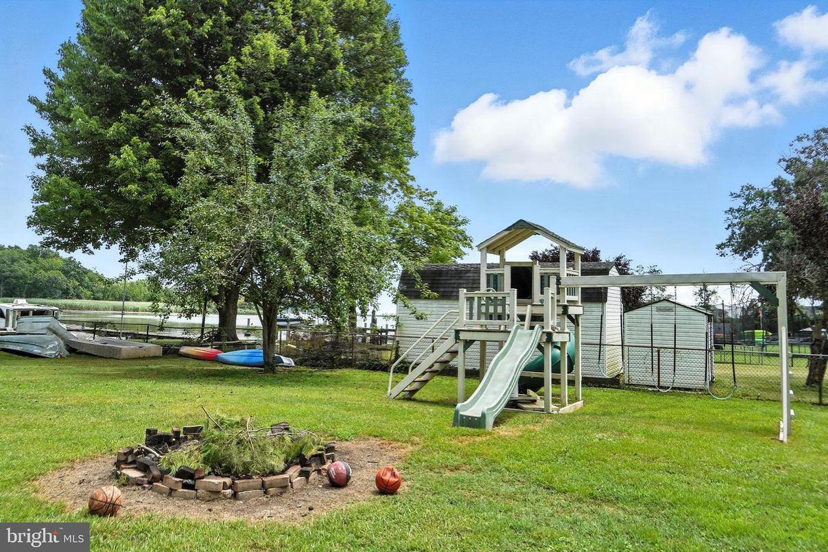 Backyard, Exterior, Playground