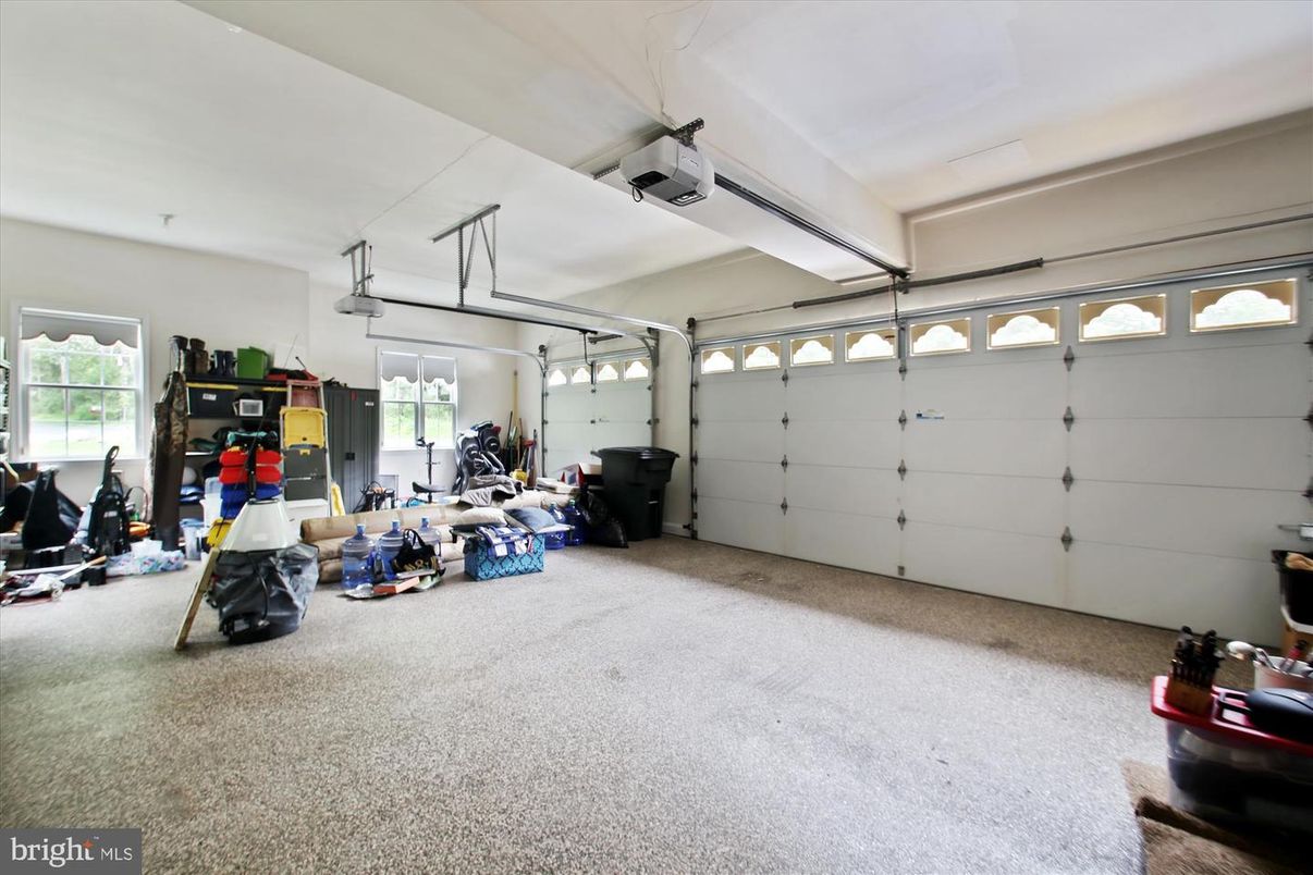 Fitness Equipment, Garage, Interior, Recessed Lighting
