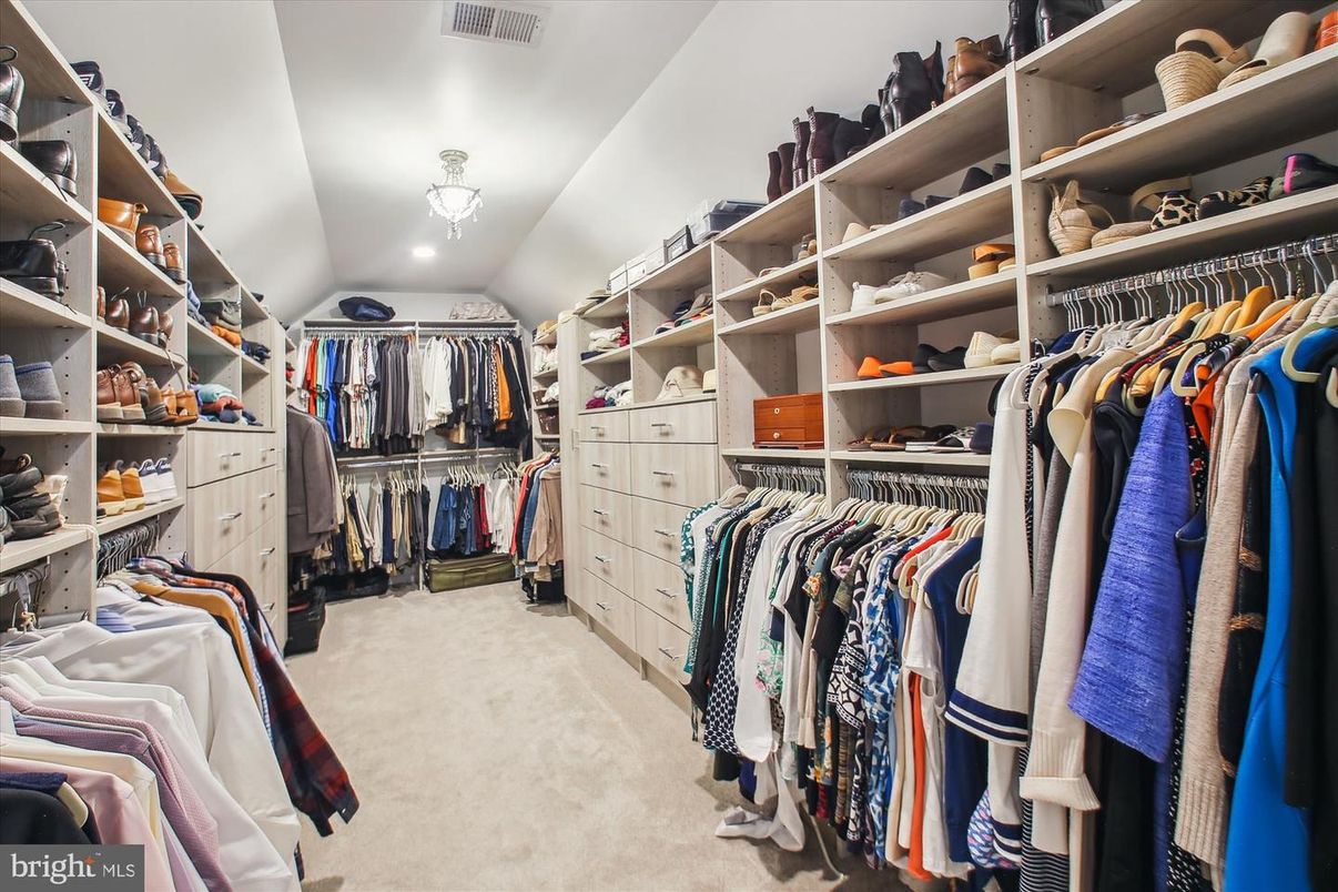 Interior, Walk-in Closets
