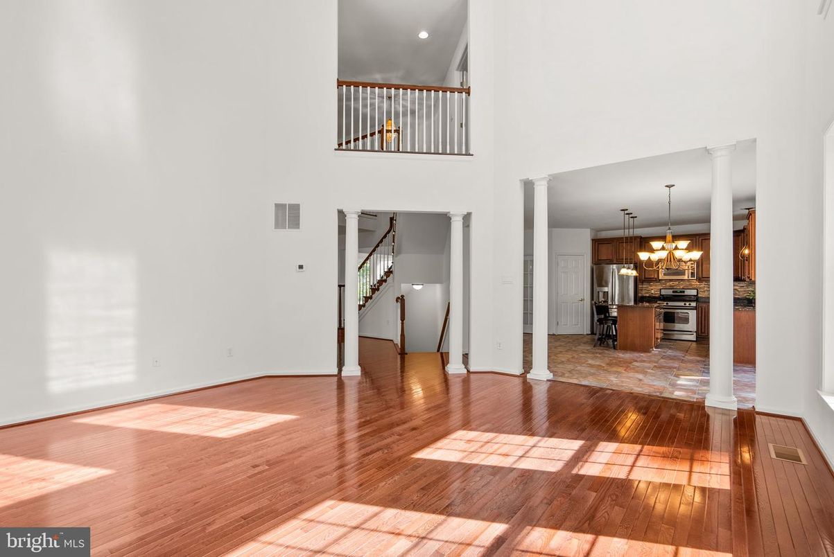Chandelier, Interior, Kitchen, Wood Texture Flooring