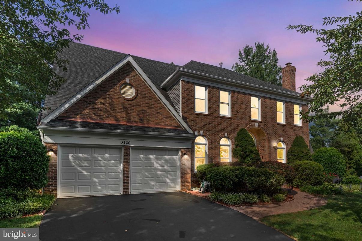 Attached, Exterior, Facade, Brick Facade, Brick Traditional