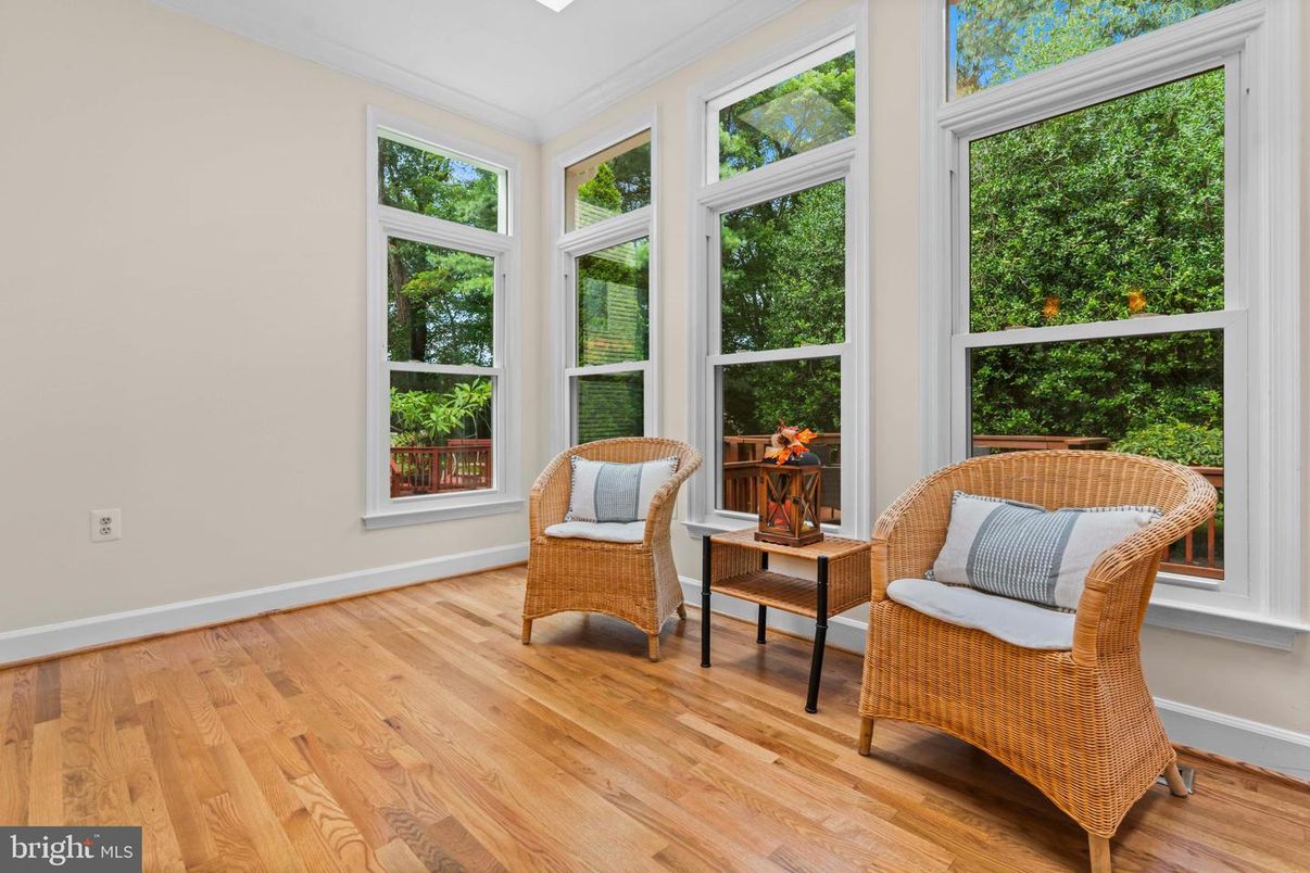 Interior, Sun Room, Wood Texture Flooring