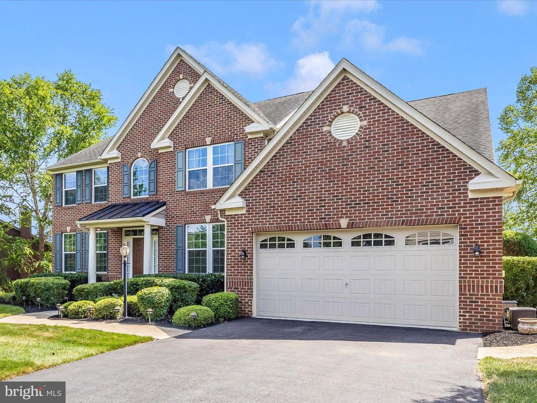 Attached, Exterior, Facade, Brick Facade, Brick Traditional