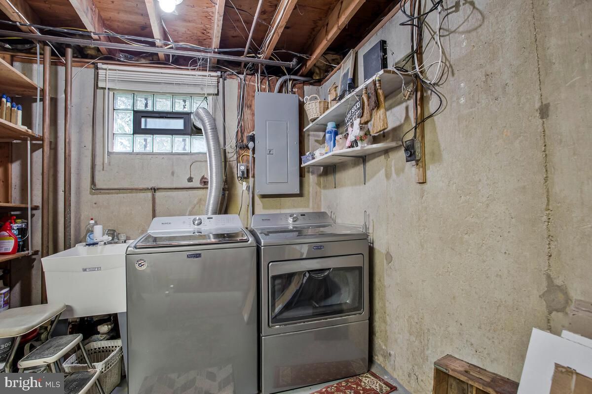 Interior, Washer