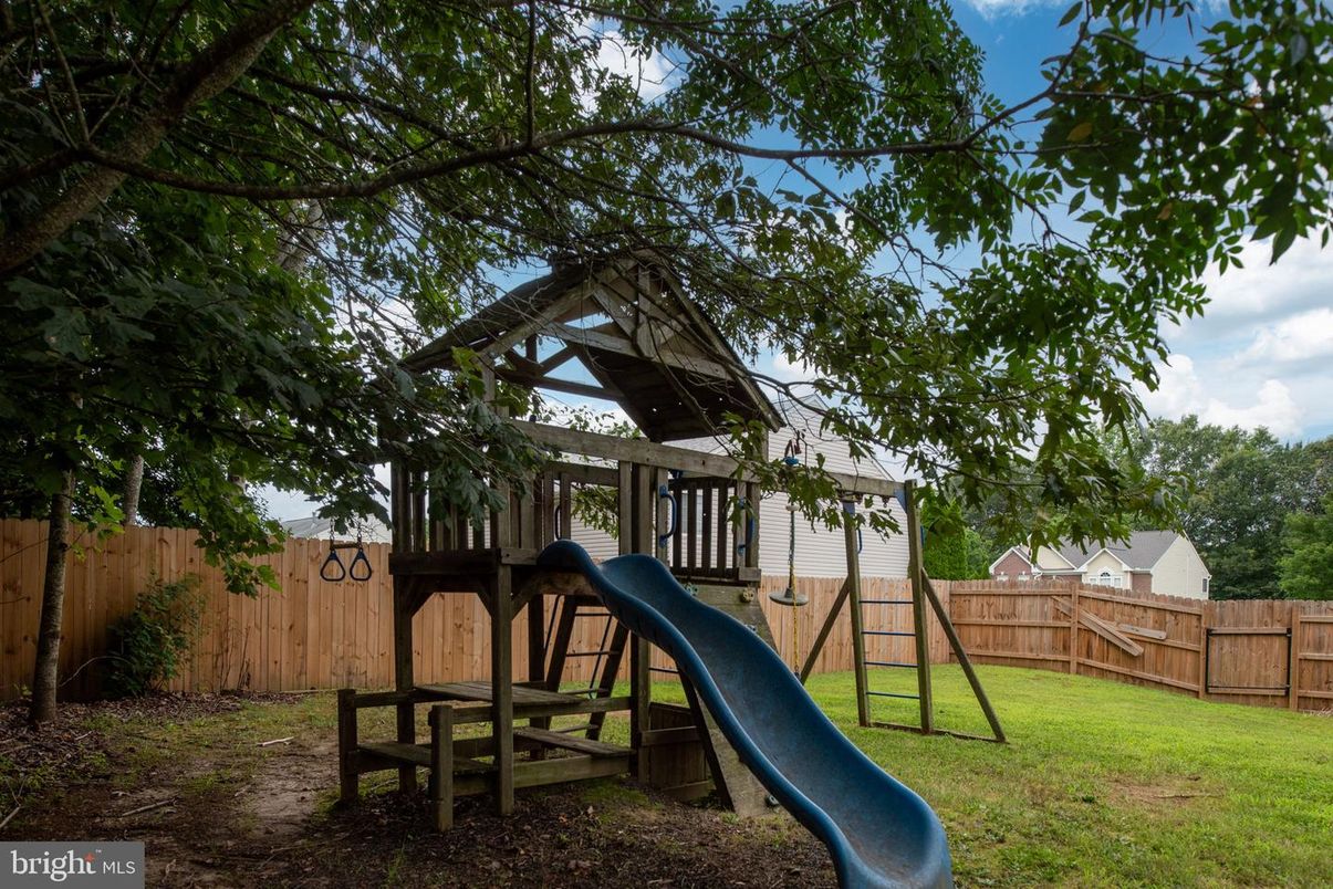 Backyard, Exterior, Playground