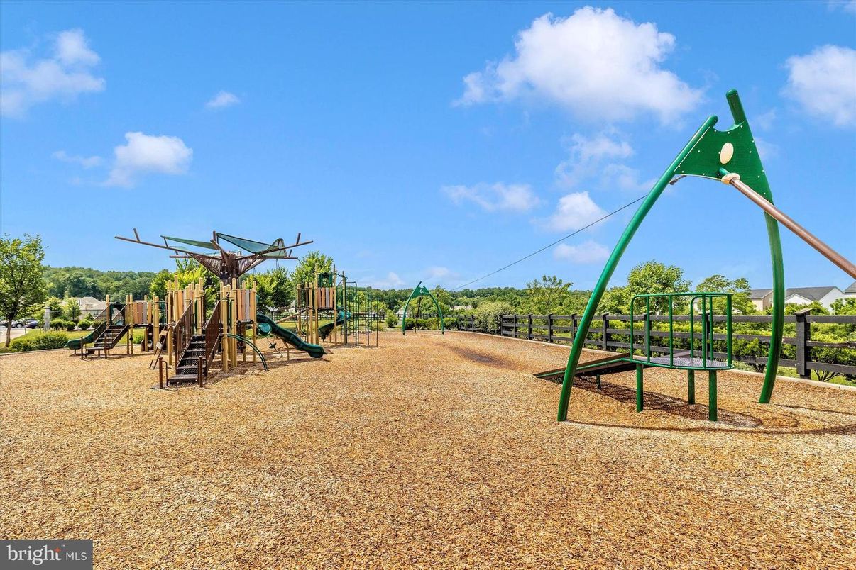 Backyard, Exterior, Playground