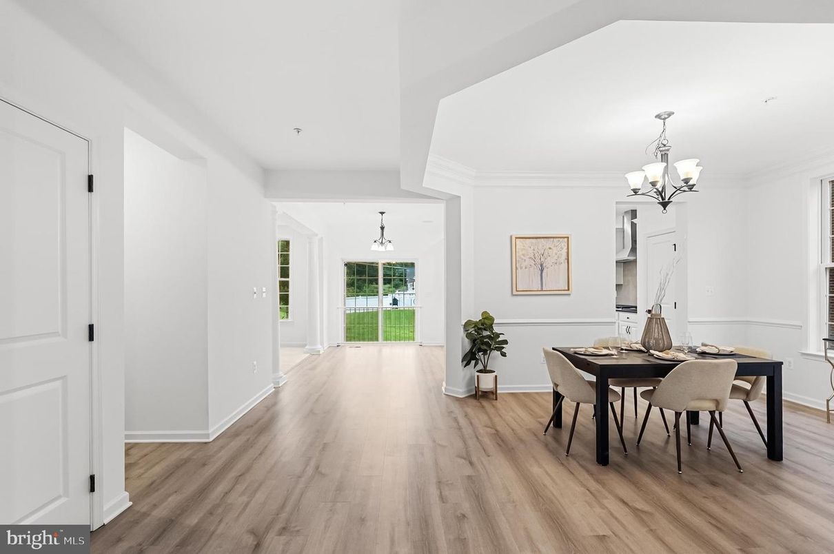 Chandelier, Dining room, Interior, Pendant Lights, Wood Texture Flooring