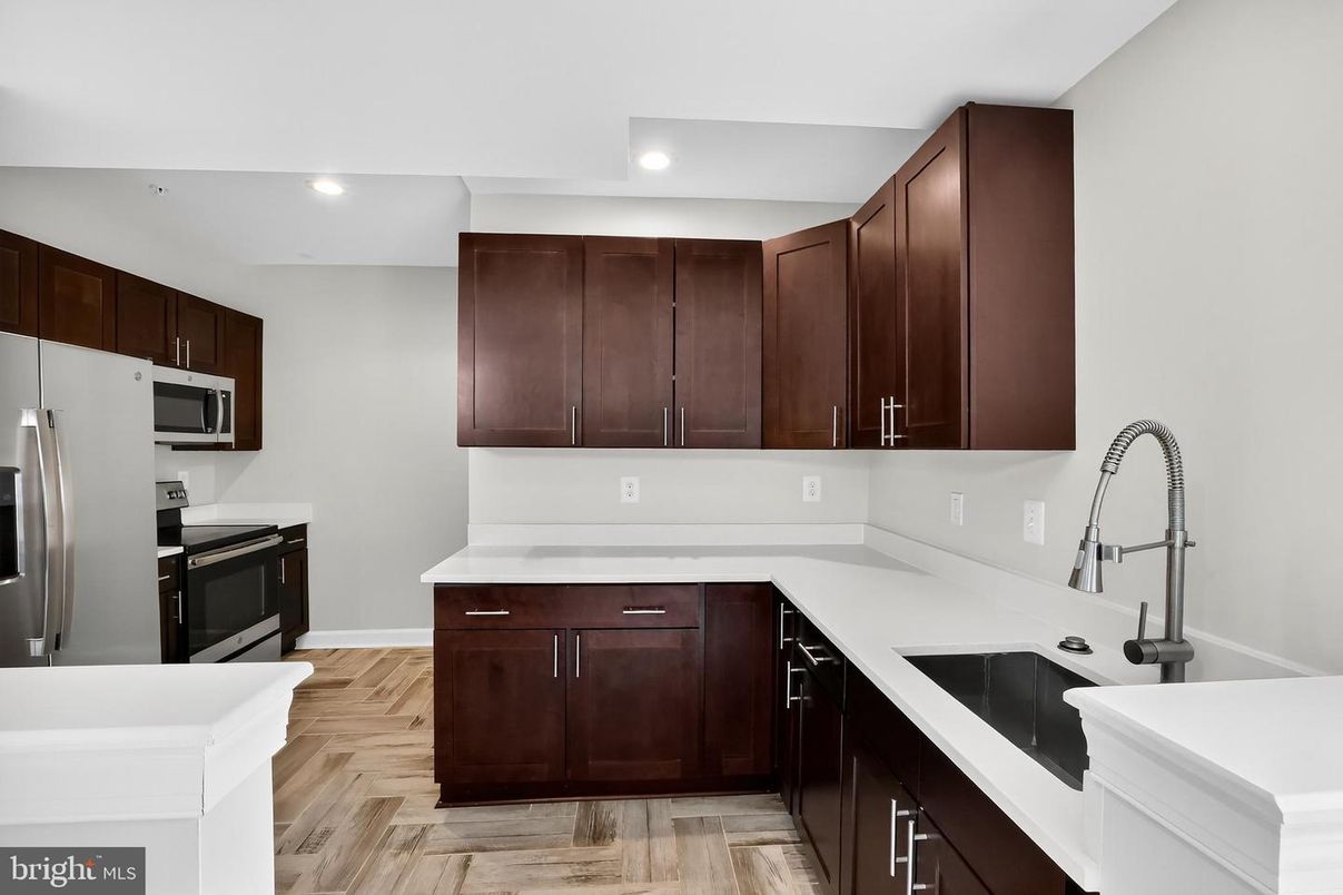 Interior, Kitchen, Recessed Lighting, Wood Texture Flooring