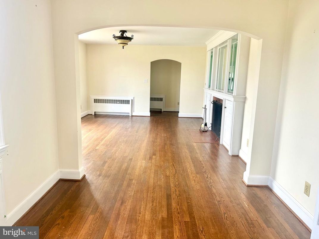 Empty room, Fireplace, Interior, Wood Texture Flooring