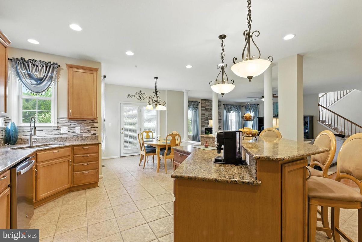 Dining room, Interior, Kitchen, Pendant Lights, Recessed Lighting