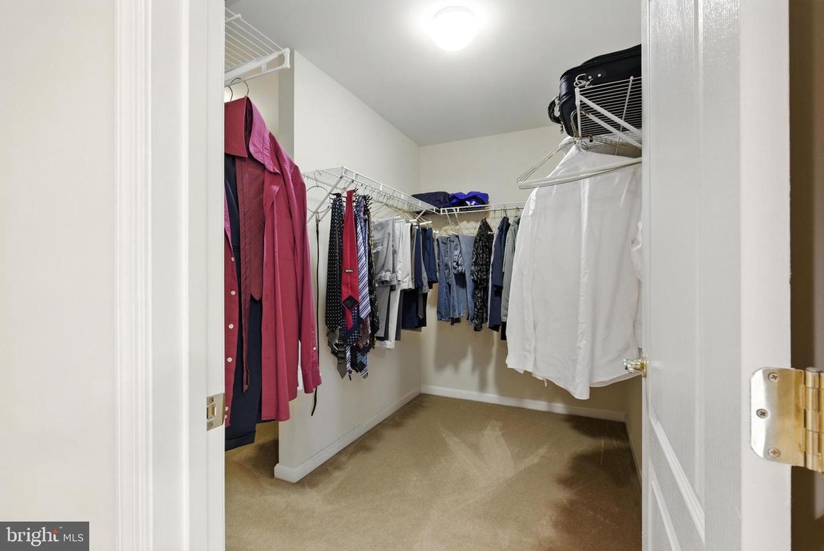 Interior, Walk-in Closets