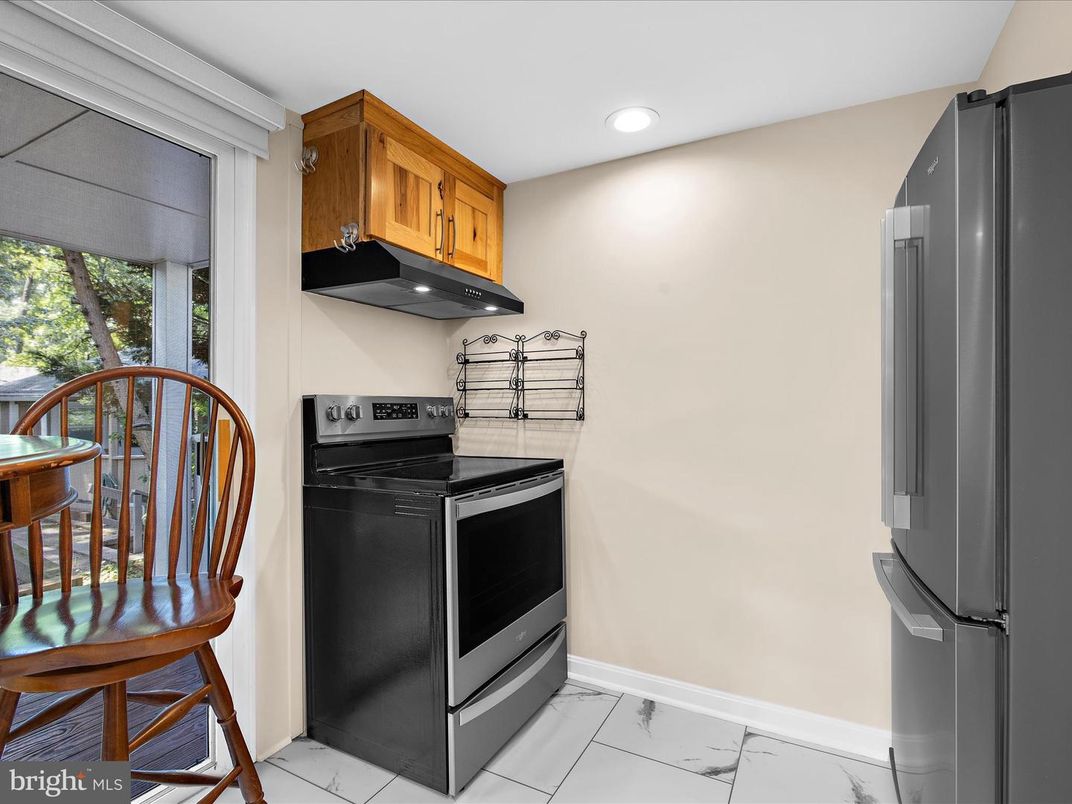 Interior, Kitchen, Marble, Recessed Lighting