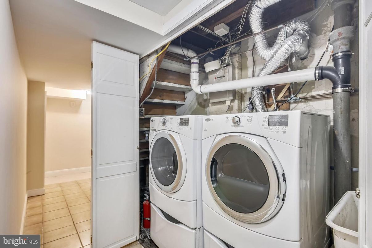 Interior, Utility Closets, Washer