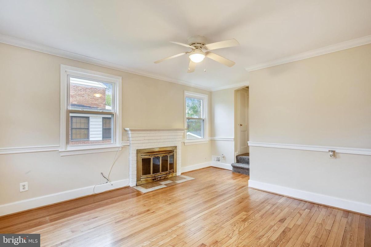 Empty room, Fireplace, Interior, Wood Texture Flooring
