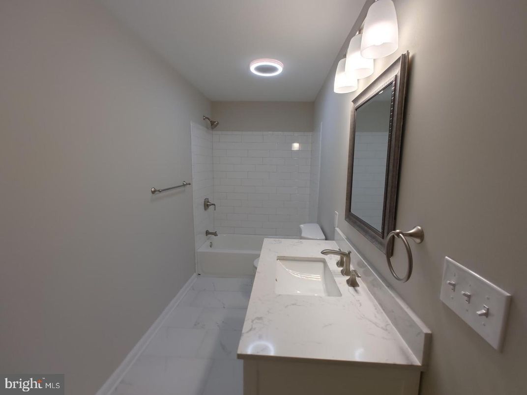 Bathroom, Dual Sink Vanities, Interior, Marble, Recessed Lighting