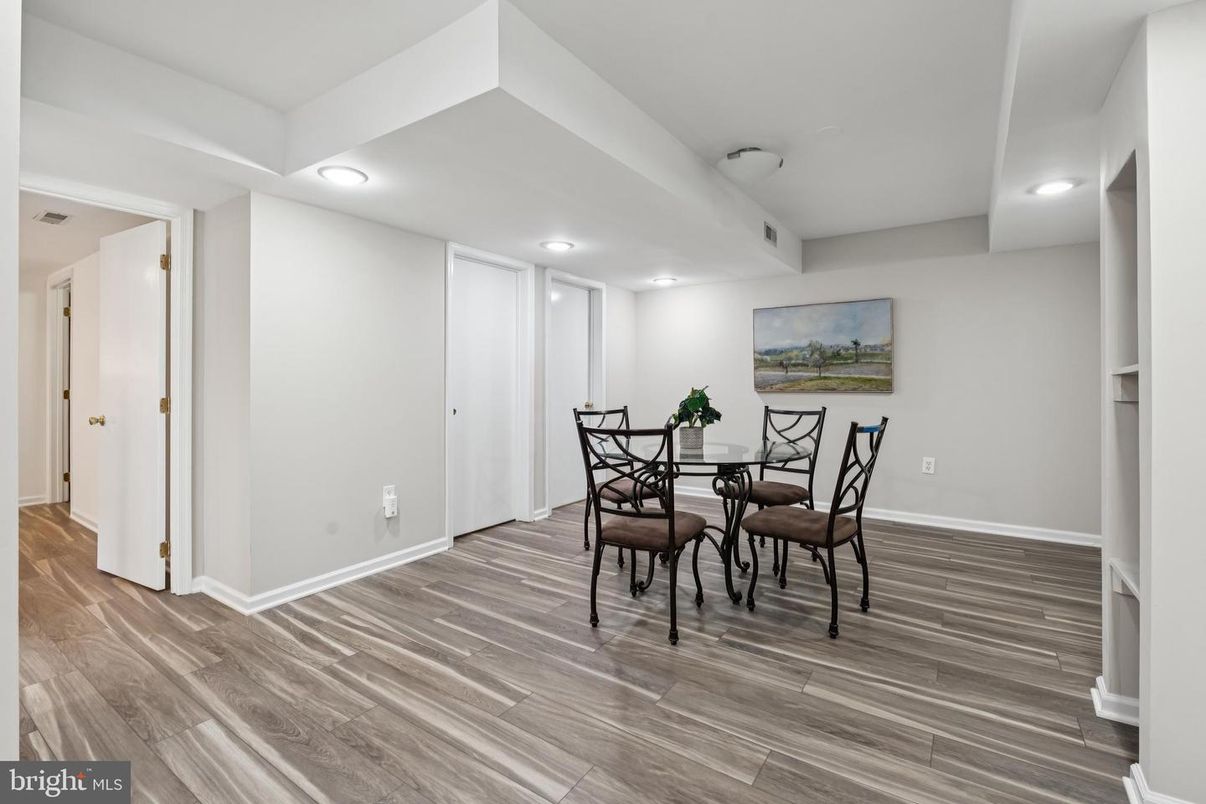 Dining room, Interior, Recessed Lighting, Wood Texture Flooring