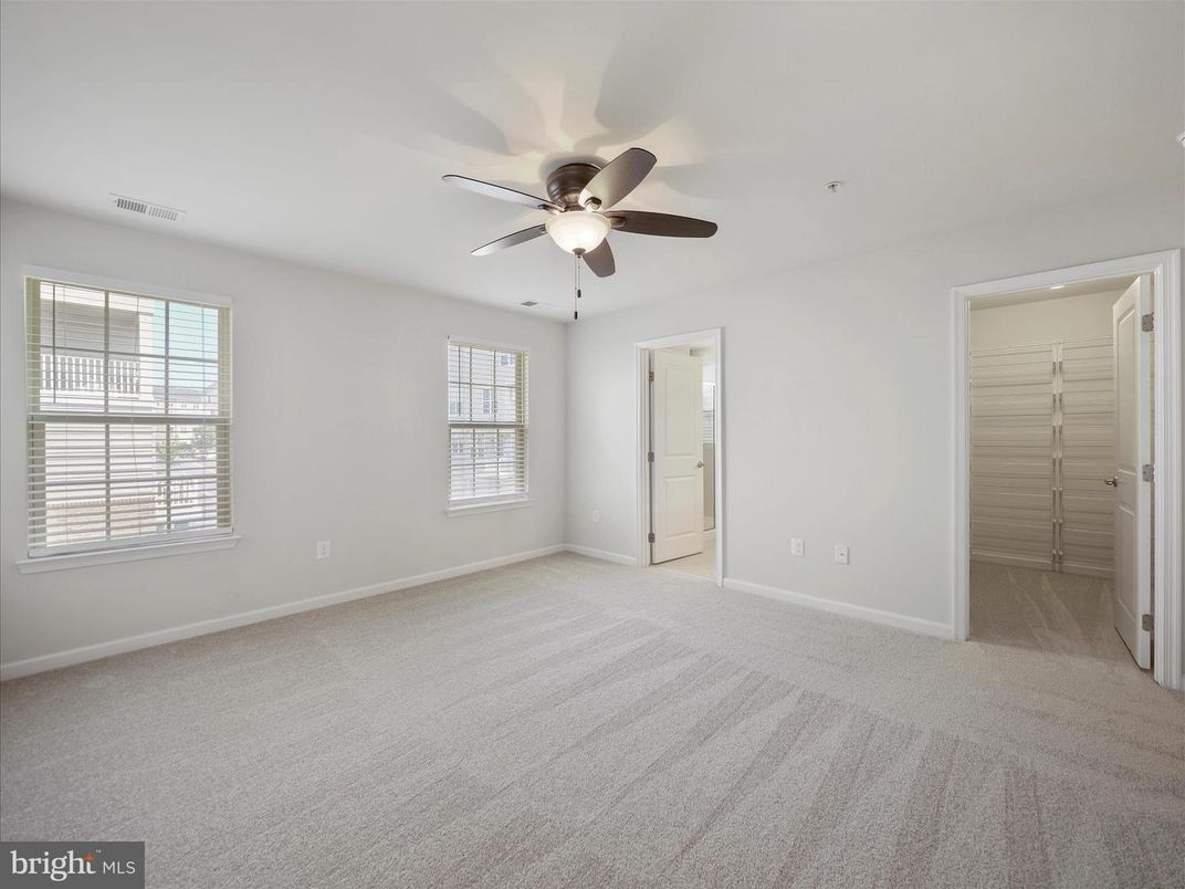 Bathroom, Empty room, Interior