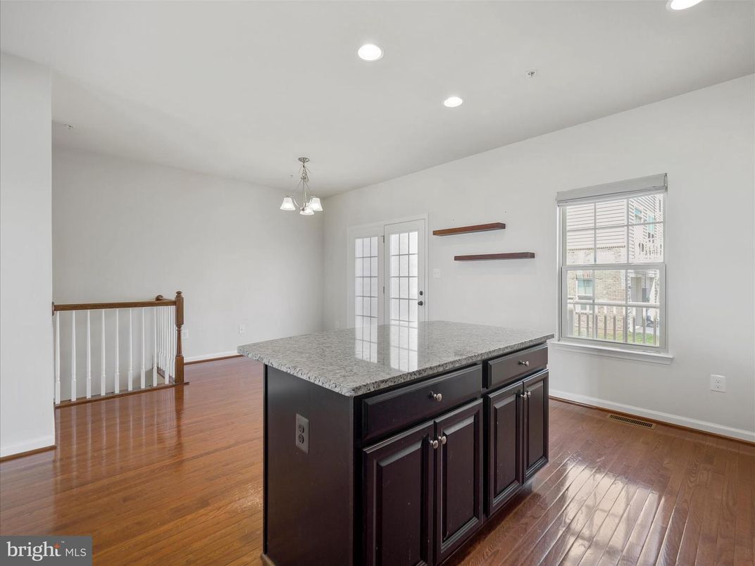 Interior, Pendant Lights, Recessed Lighting, Wood Texture Flooring