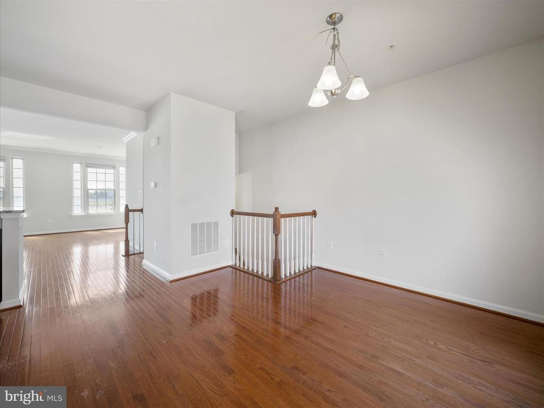 Chandelier, Empty room, Interior, Wood Texture Flooring